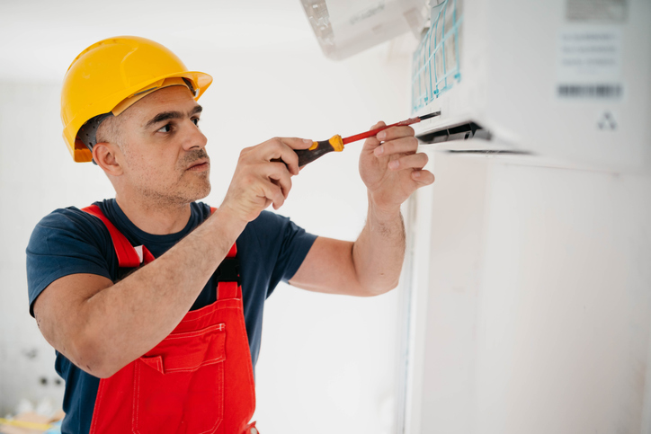 Avoid High Energy Bills With Smart AC Maintenance Services